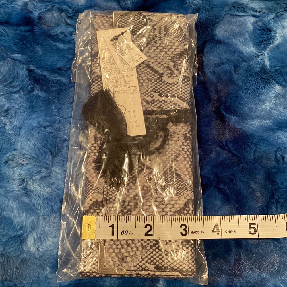 NWT Jewelry Roll